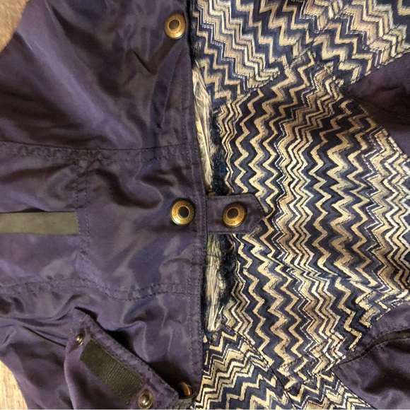 Authentic To The Corps ski pants/jacket jacket is torn on back neck area vintage - Picture 16 of 16